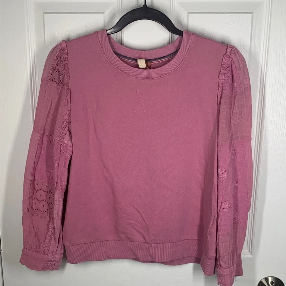 Pilcro pink crewneck sweatshirt with puff embroidered eyelet sleeves size small